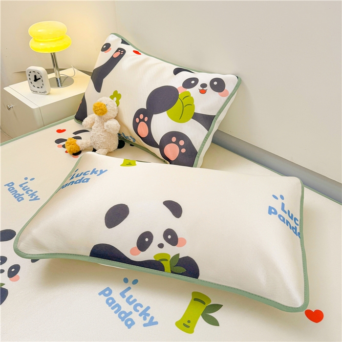 91家纺网 家纺一手货源 找家纺 喜居 2024新款碳光冰丝席冰丝凉席印花冰丝席三件套软凉席子 熊猫圆圆