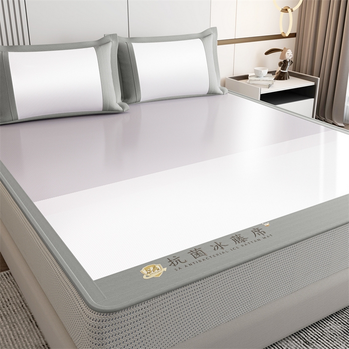 91家纺网 家纺一手货源 找家纺 鑫姿席业 2025新款渐变款亲肤舒适5A抗菌冰丝席 雾霾蓝（床笠款）
