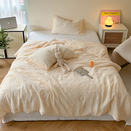 91家纺网 家纺一手货源 找家纺 萝莉家纺 2024新款全棉双层皱皱纱夏被 彩色点点