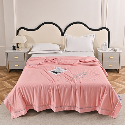 91家纺网 家纺一手货源 找家纺 （总）太阳羽家纺 2025新款天丝绣花镂空夏凉被空调被-深呼吸系列