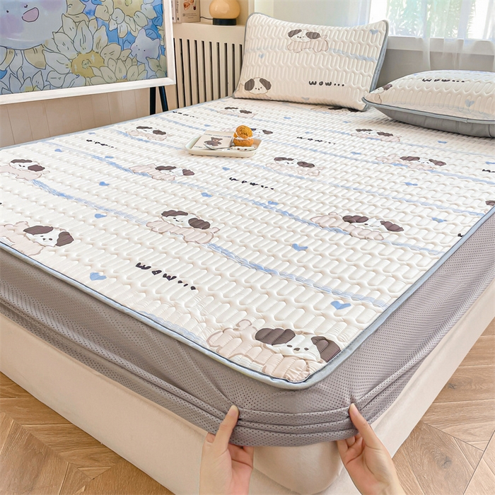 91家纺网 家纺一手货源 找家纺 布卢姆床垫 2025新款5mmA类乳胶凉席床笠套件夏被组合 假期小狗