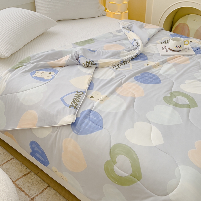 91家纺网 家纺一手货源 找家纺 久典家居 2024新款A类氨纶抗菌印花凉感丝夏被空调被 爱心