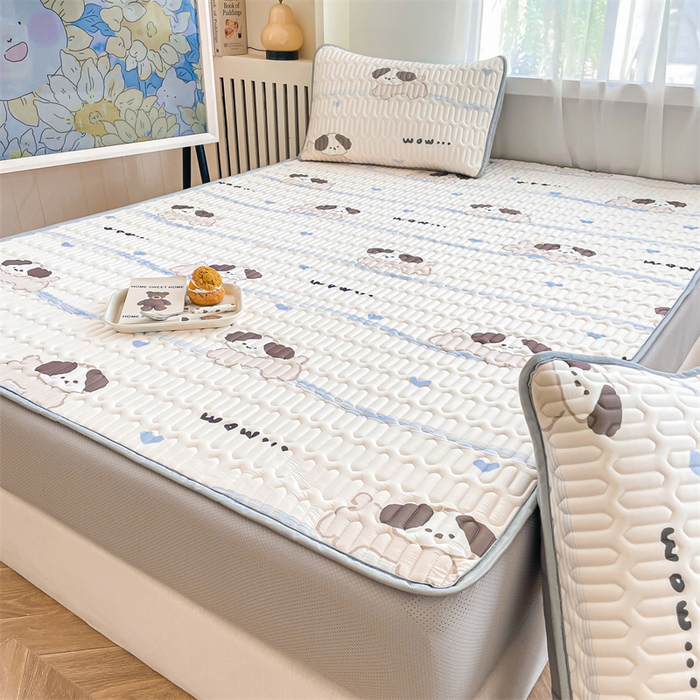 91家纺网 家纺一手货源 找家纺 布卢姆床垫 2025新款5mmA类乳胶凉席床笠套件夏被组合 假期小狗