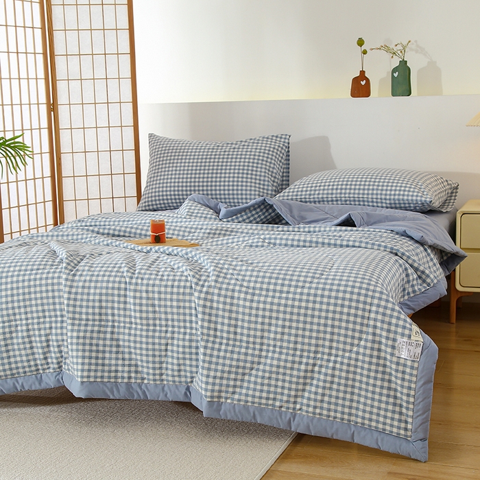 91家纺网 家纺一手货源 找家纺 花言狐语 2025新款A类全棉水洗棉夏被四件套 蓝小格-单夏被