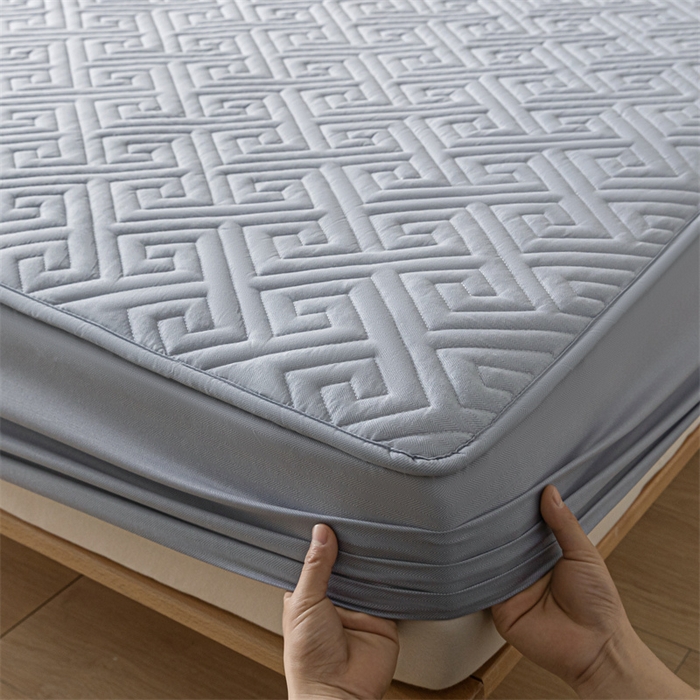 91家纺网 家纺一手货源 找家纺 古吉梦 2024新款水洗棉磨毛夹棉床笠 夹棉床笠-雅灰紫