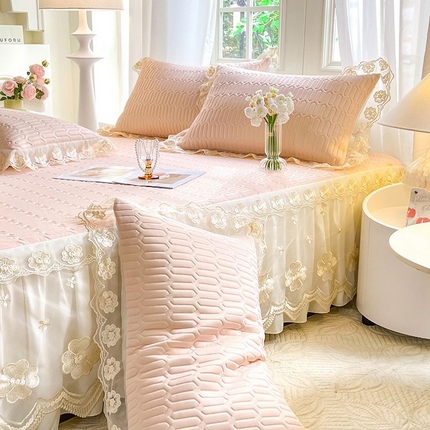 91家纺网 家纺一手货源 找家纺 （总）花香四季家纺 2025新款0.5凉感丝厚胶质床裙凉席三件套