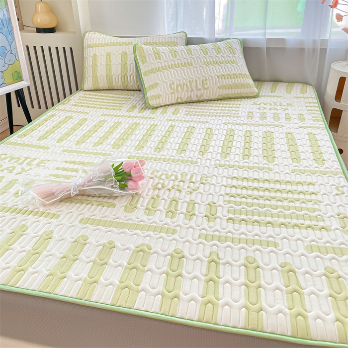 91家纺网 家纺一手货源 找家纺 布卢姆床垫 2025新款5mmA类乳胶凉席床笠套件夏被组合 简格