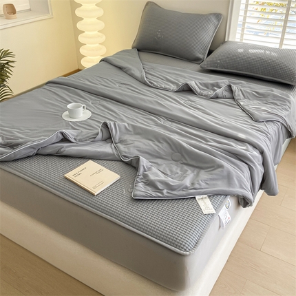 91家纺网 家纺一手货源 找家纺 （总）欧邦 2025新款华夫格冰豆凉感床笠款夏被套件（外贸供货）