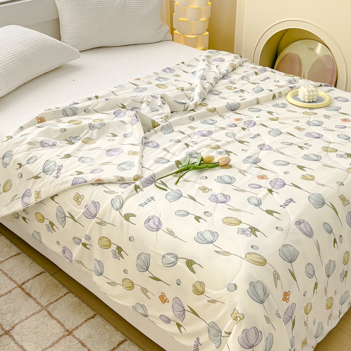 91家纺网 家纺一手货源 找家纺 久典家居 2024新款A类氨纶抗菌印花凉感丝夏被空调被 花语