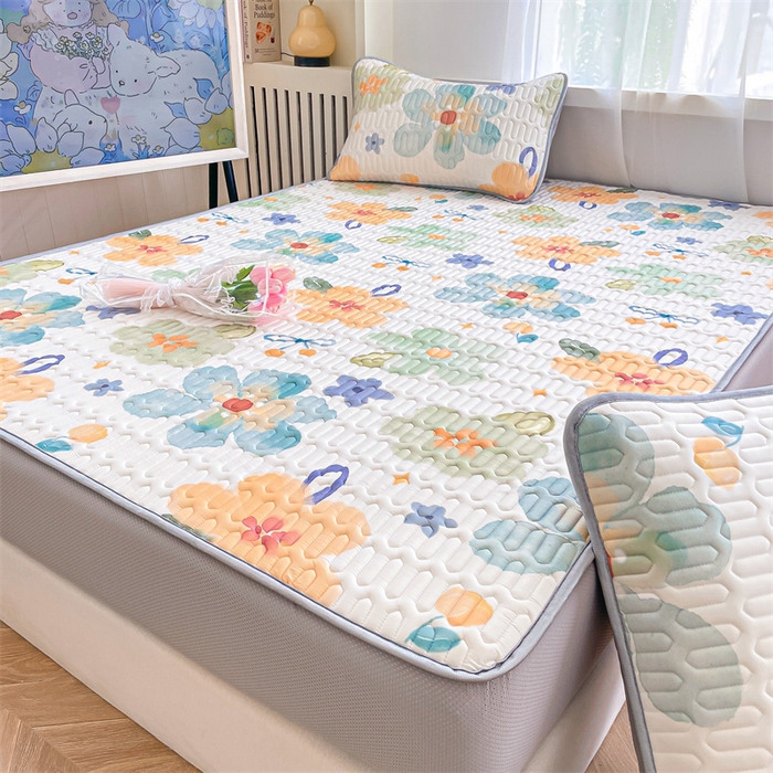 91家纺网 家纺一手货源 找家纺 布卢姆床垫 2025新款5mmA类乳胶凉席床笠套件夏被组合 彩色花园