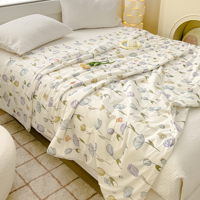 91家纺网 家纺一手货源 找家纺 久典家居 2024新款A类氨纶抗菌印花凉感丝夏被空调被 花语