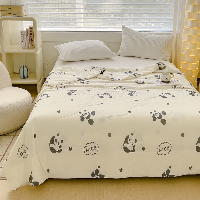 91家纺网 家纺一手货源 找家纺 久典家居 2024新款A类氨纶抗菌印花凉感丝夏被空调被 熊猫