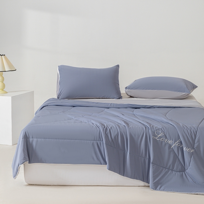 91家纺网 家纺一手货源 找家纺 佳居缘 2024新款纯色绣花冰氨夏被 古典灰