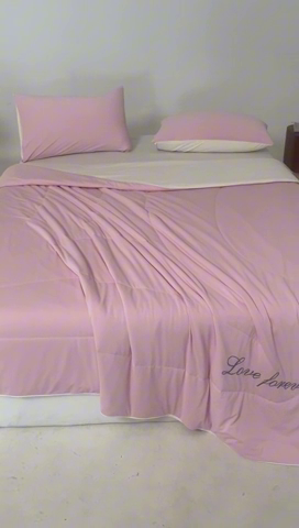 91家纺网 家纺一手货源 找家纺 佳居缘 2024新款纯色绣花冰氨夏被 樱花粉