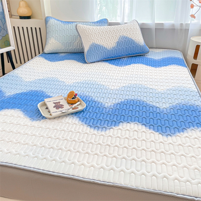 91家纺网 家纺一手货源 找家纺 布卢姆床垫 2025新款5mmA类乳胶凉席床笠套件夏被组合 海天线