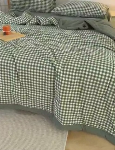 91家纺网 家纺一手货源 找家纺 花言狐语 2025新款A类全棉水洗棉夏被四件套 绿小格-单夏被