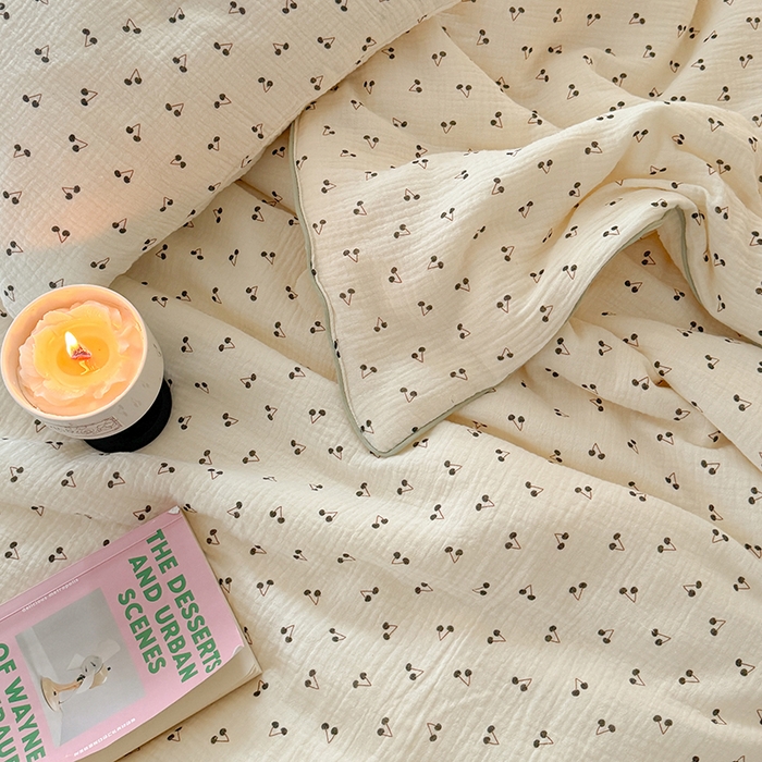 91家纺网 家纺一手货源 找家纺 萝莉家纺 2024新款全棉双层皱皱纱夏被 车厘子