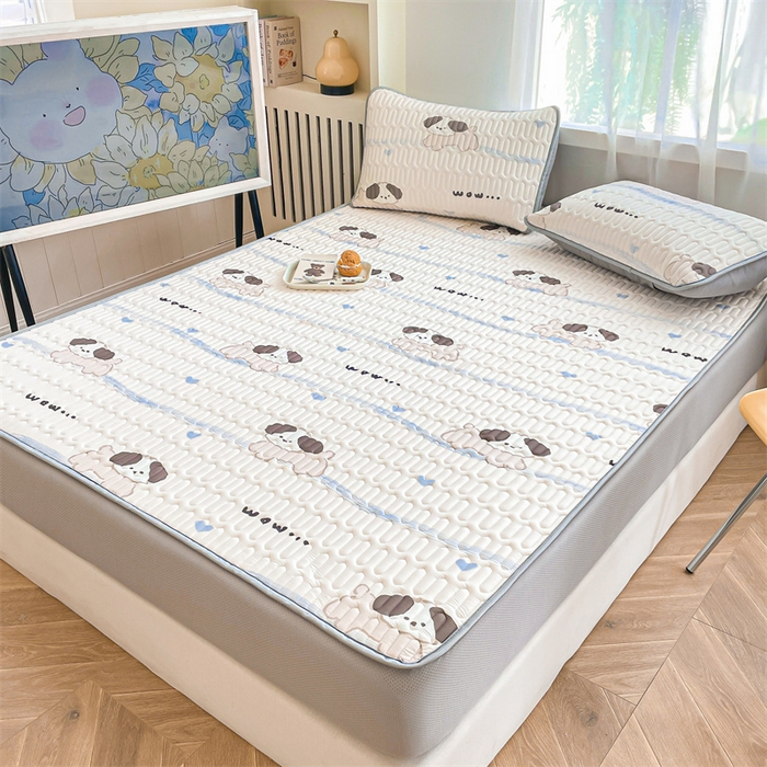 91家纺网 家纺一手货源 找家纺 布卢姆床垫 2025新款5mmA类乳胶凉席床笠套件夏被组合 假期小狗