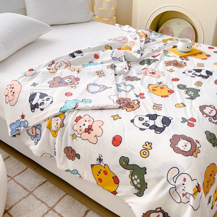 91家纺网 家纺一手货源 找家纺 久典家居 2024新款A类氨纶抗菌印花凉感丝夏被空调被 动物乐园