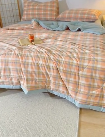 91家纺网 家纺一手货源 找家纺 花言狐语 2025新款A类全棉水洗棉夏被四件套 雅致中格-单夏被