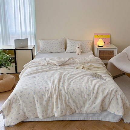 91家纺网 家纺一手货源 找家纺 萝莉家纺 2024新款全棉双层皱皱纱夏被 小玉兔