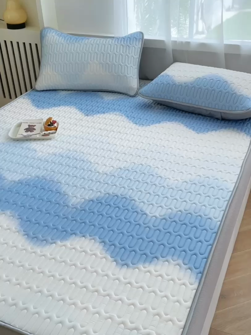 91家纺网 家纺一手货源 找家纺 布卢姆床垫 2025新款5mmA类乳胶凉席床笠套件夏被组合 海天线