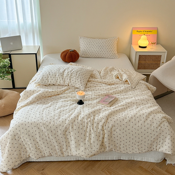 91家纺网 家纺一手货源 找家纺 萝莉家纺 2024新款全棉双层皱皱纱夏被 车厘子