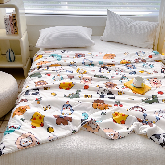 91家纺网 家纺一手货源 找家纺 久典家居 2024新款A类氨纶抗菌印花凉感丝夏被空调被 动物乐园