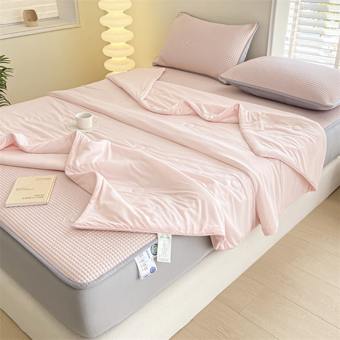 91家纺网 家纺一手货源 找家纺 欧邦 新款华夫格冰豆凉感床笠款夏被套件 小熊款-贵妃粉