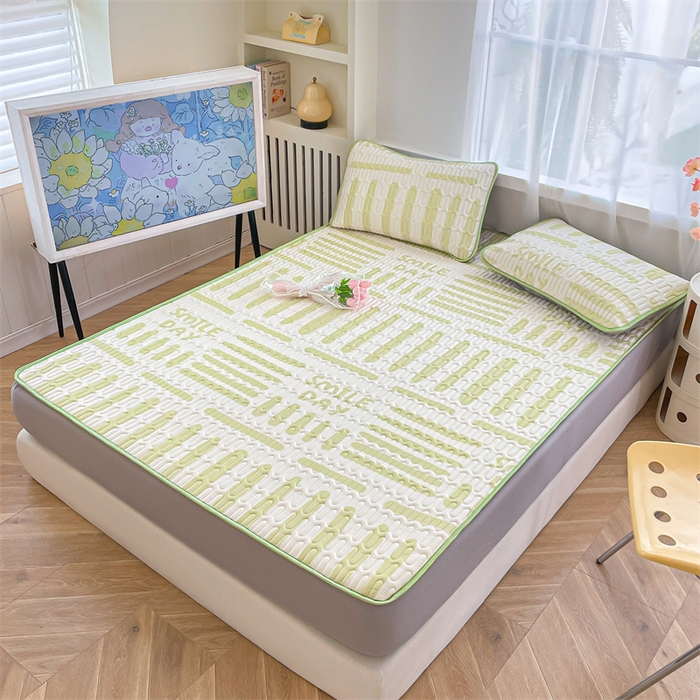 91家纺网 家纺一手货源 找家纺 布卢姆床垫 2025新款5mmA类乳胶凉席床笠套件夏被组合 简格