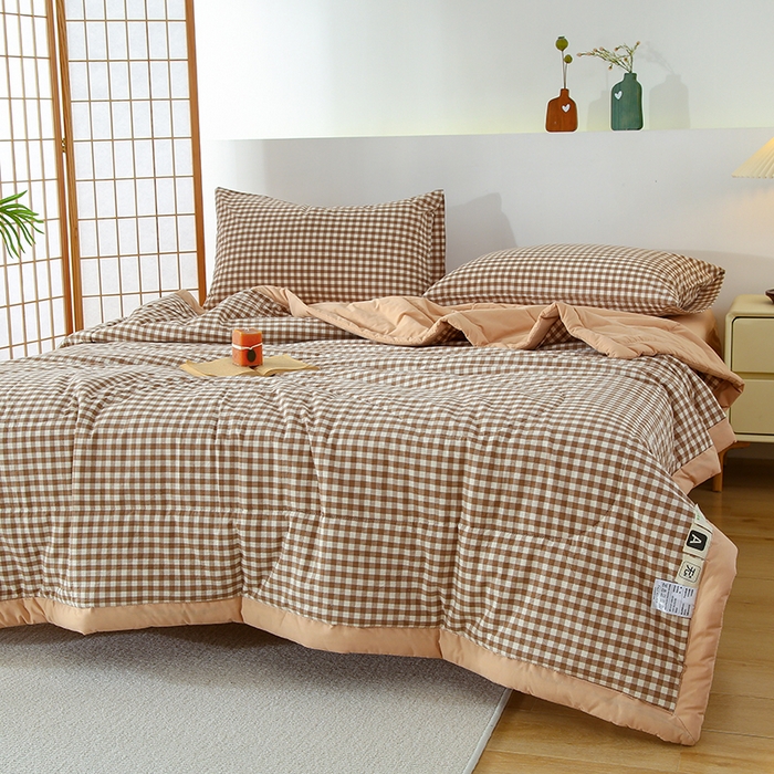 91家纺网 家纺一手货源 找家纺 花言狐语 2025新款A类全棉水洗棉夏被四件套 米小格-单夏被