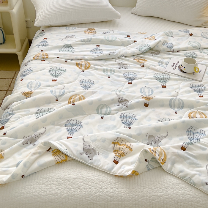 91家纺网 家纺一手货源 找家纺 久典家居 2024新款A类氨纶抗菌印花凉感丝夏被空调被 热气球