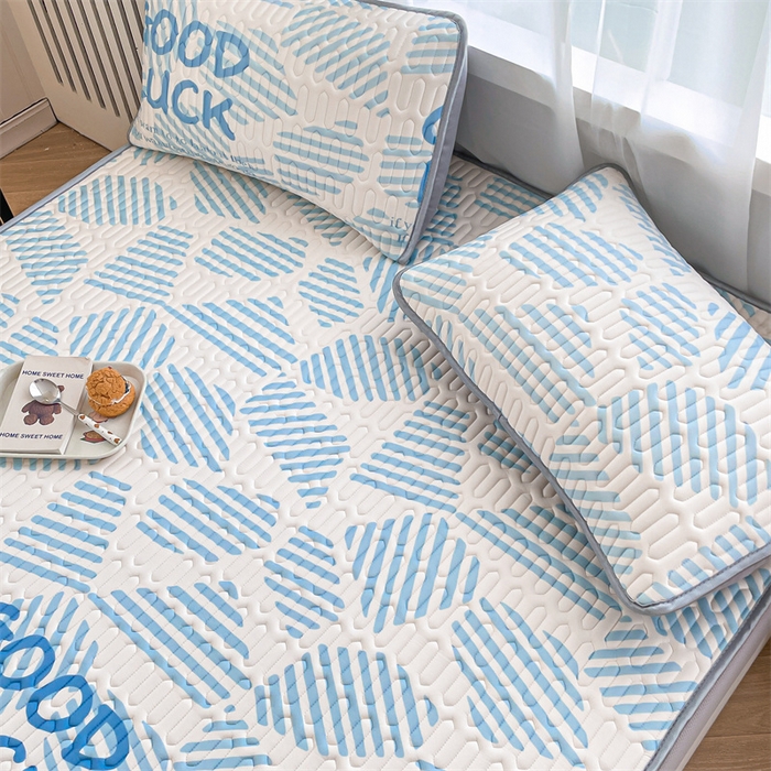 91家纺网 家纺一手货源 找家纺 布卢姆床垫 2025新款5mmA类乳胶凉席床笠套件夏被组合 几何