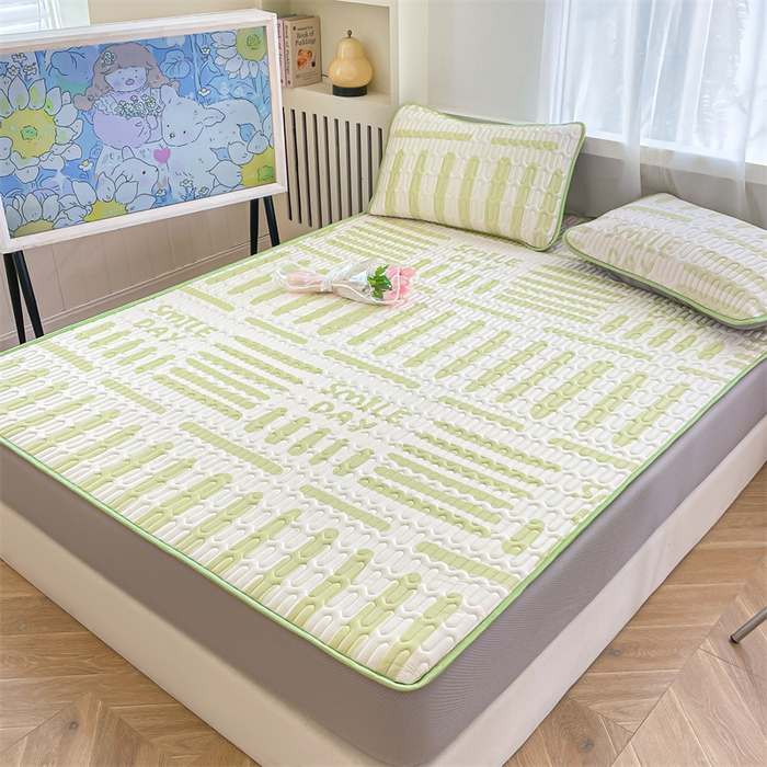 91家纺网 家纺一手货源 找家纺 布卢姆床垫 2025新款5mmA类乳胶凉席床笠套件夏被组合 简格