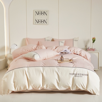 91家纺网 家纺一手货源 找家纺 涵美人家纺 2025新款纯棉全棉长绒棉高密加克重双拼刺绣四件套 少女粉