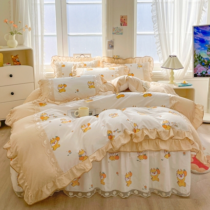 91家纺网 家纺一手货源 找家纺 （总）宜凡家纺 2024新款复古双拼全棉印花夹棉床笠式床裙四件套