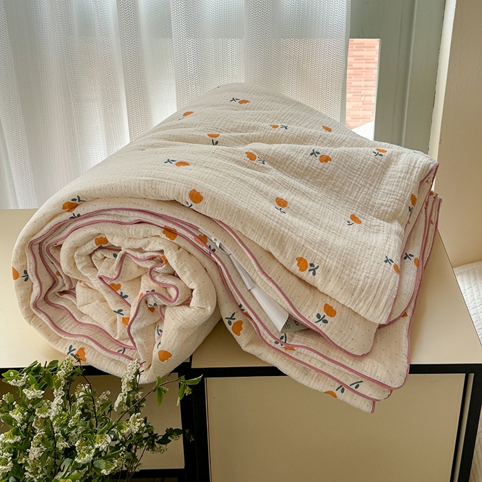 91家纺网 家纺一手货源 找家纺 萝莉家纺 2024新款全棉双层皱皱纱夏被 小花朵
