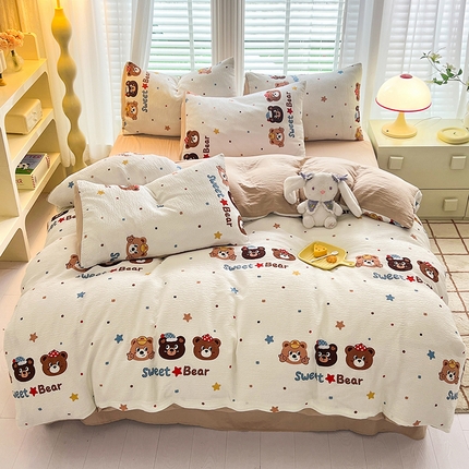 91家纺网 家纺一手货源 找家纺 妖妖家纺 2024新款有氧水洗泡泡棉印花四套泡芙棉四件套 三只小熊