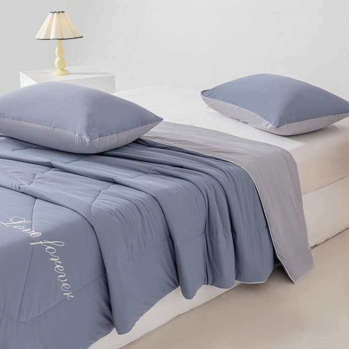 91家纺网 家纺一手货源 找家纺 佳居缘 2024新款纯色绣花冰氨夏被 古典灰