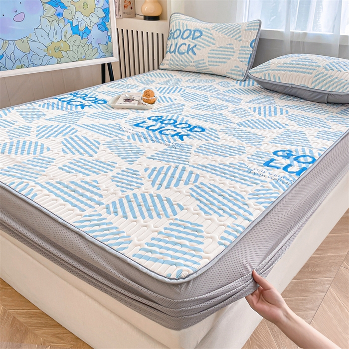 91家纺网 家纺一手货源 找家纺 布卢姆床垫 2025新款5mmA类乳胶凉席床笠套件夏被组合 几何