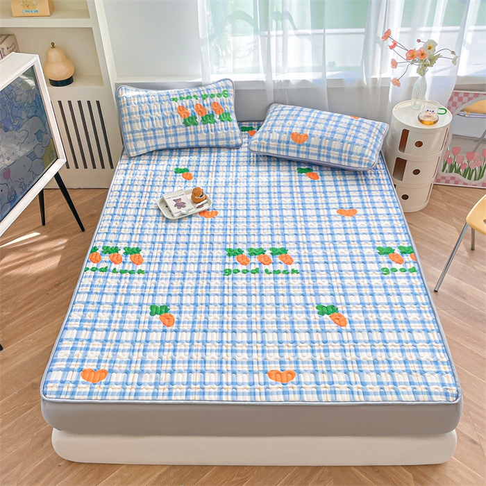 91家纺网 家纺一手货源 找家纺 布卢姆床垫 2025新款5mmA类乳胶凉席床笠套件夏被组合 拔萝卜