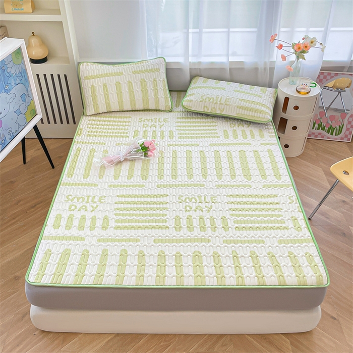 91家纺网 家纺一手货源 找家纺 布卢姆床垫 2025新款5mmA类乳胶凉席床笠套件夏被组合 简格