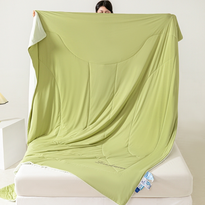 91家纺网 家纺一手货源 找家纺 佳居缘 2024新款纯色绣花冰氨夏被 橄榄青