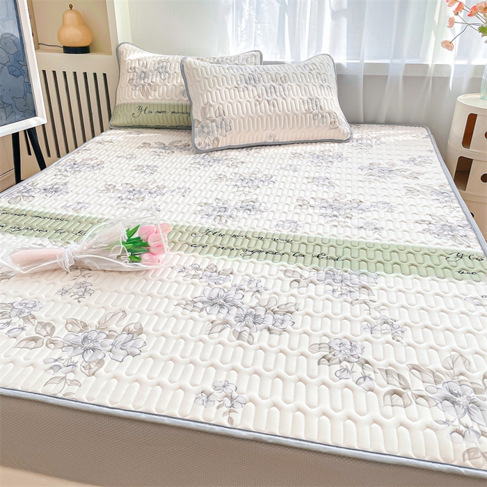 91家纺网 家纺一手货源 找家纺 布卢姆床垫 2025新款5mmA类乳胶凉席床笠套件夏被组合 花艺人间