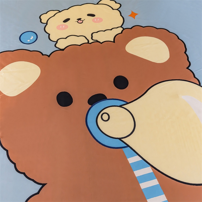 91家纺网 家纺一手货源 找家纺 梦舒羽 2025新款可水洗大版冰丝床单卡通床笠四件套 抱抱熊-大版冰丝被套