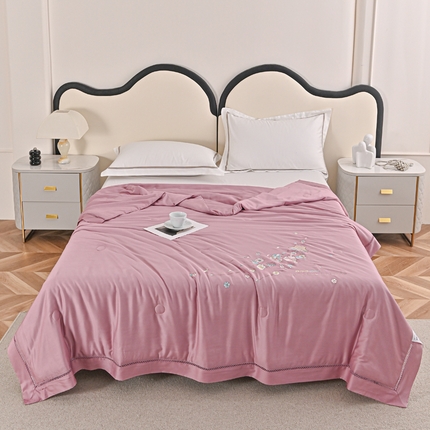 91家纺网 家纺一手货源 找家纺 （总）太阳羽家纺 2025新款天丝绣花镂空夏凉被空调被-深呼吸系列