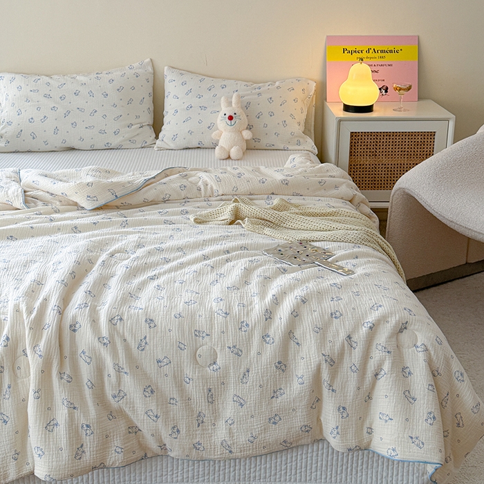 91家纺网 家纺一手货源 找家纺 萝莉家纺 2024新款全棉双层皱皱纱夏被 小玉兔