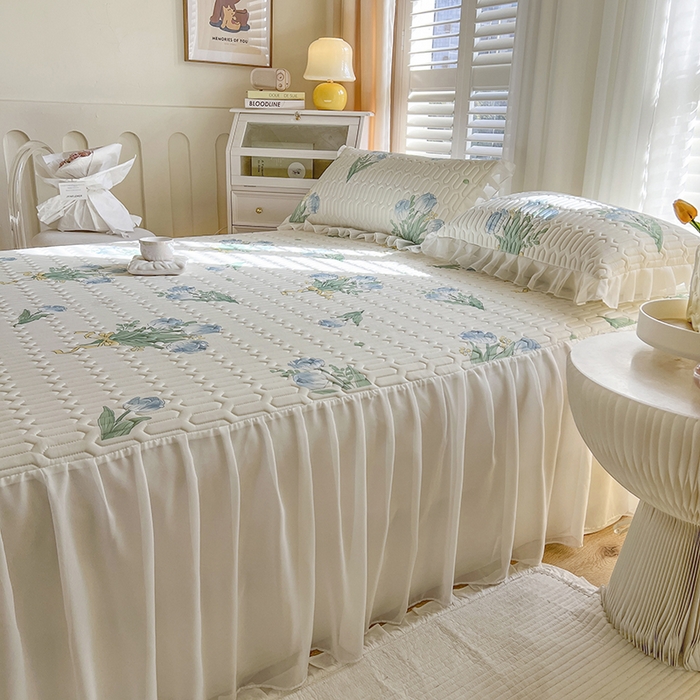 91家纺网 家纺一手货源 找家纺 慕澄家纺 2024新款小版印花床裙款乳胶凉席三件套 床裙款-祈愿