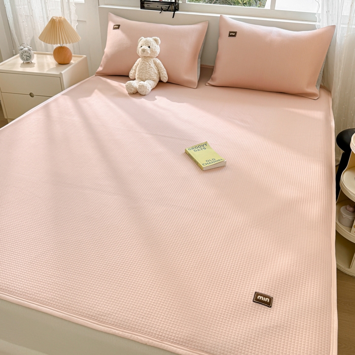 91家纺网 家纺一手货源 找家纺 （总）慕澄家纺 2024新款高克重冰豆豆复合纯色贴标凉席 