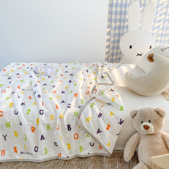 91家纺网 家纺一手货源 找家纺 潮邦 2025新款全棉双层纱多功能盖毯 甜心字母